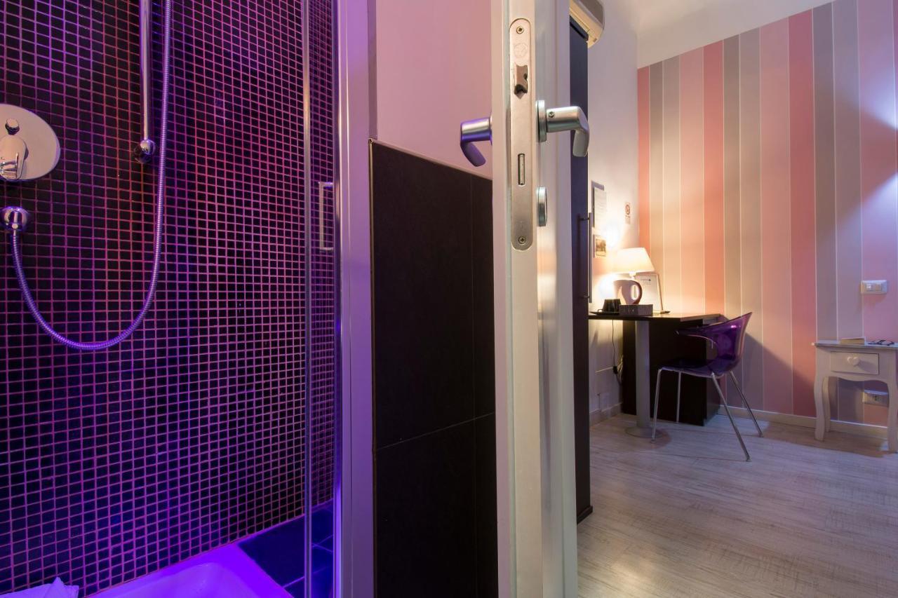 Chroma Italy - Chroma Tessera Bed and breakfast Roma